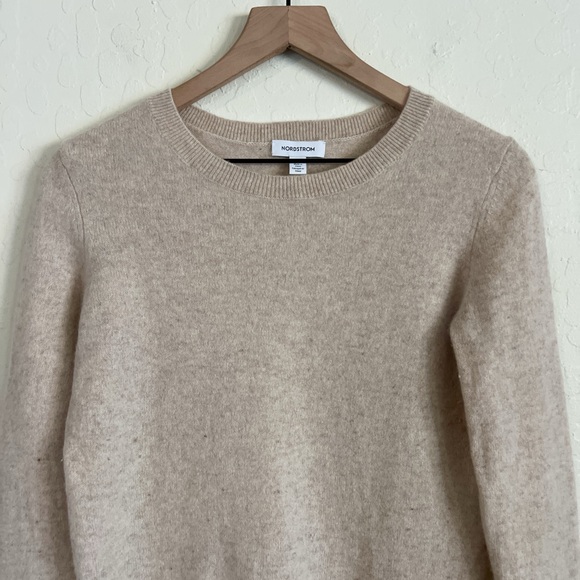 Nordstrom 100% Cashmere Crewneck Sweater Medium Natural Tan Quiet Luxury Classic - Picture 5 of 8